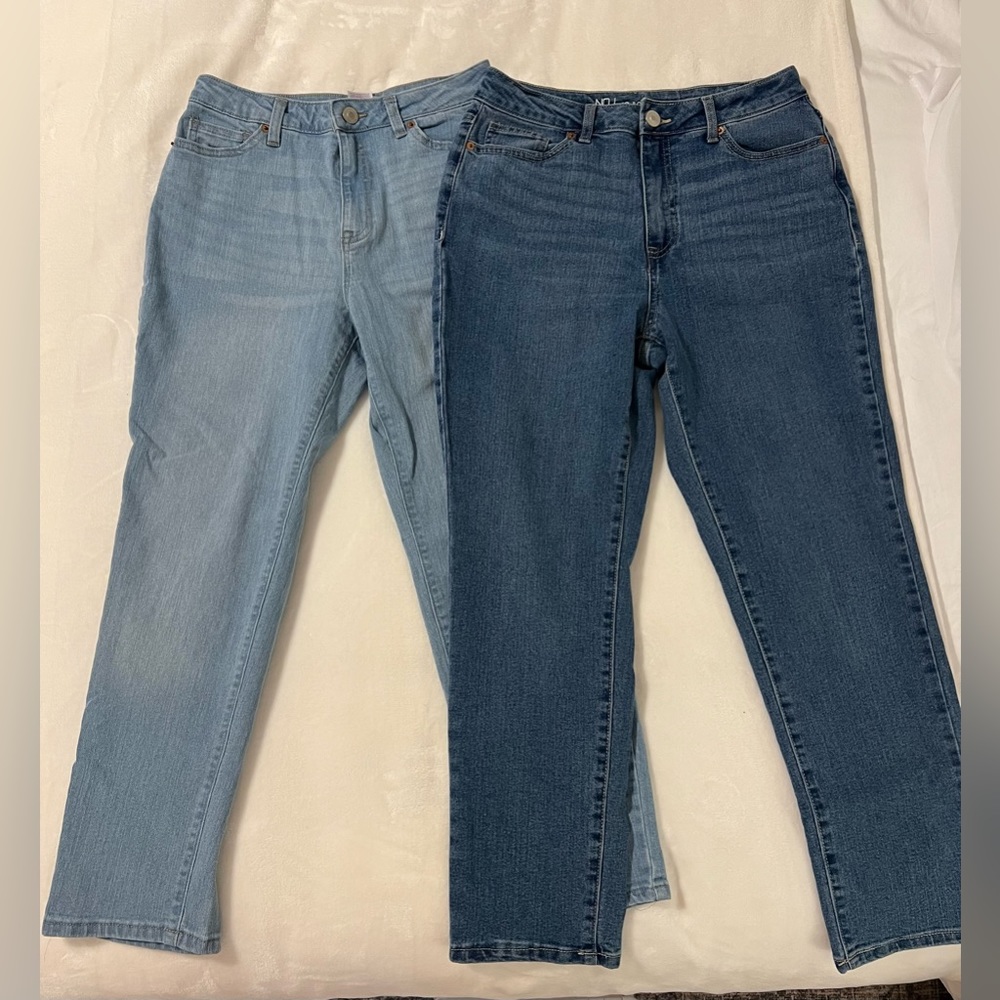 No Boundaries Mom Jeans
